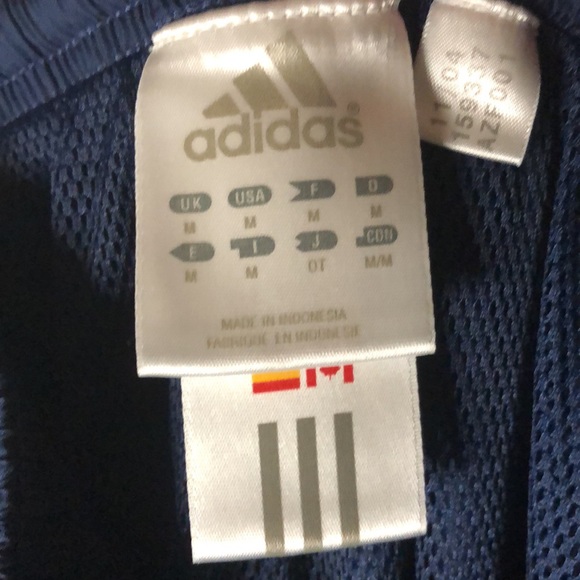 EUC Women’s Adidas athletic pants size medium - Picture 4 of 4